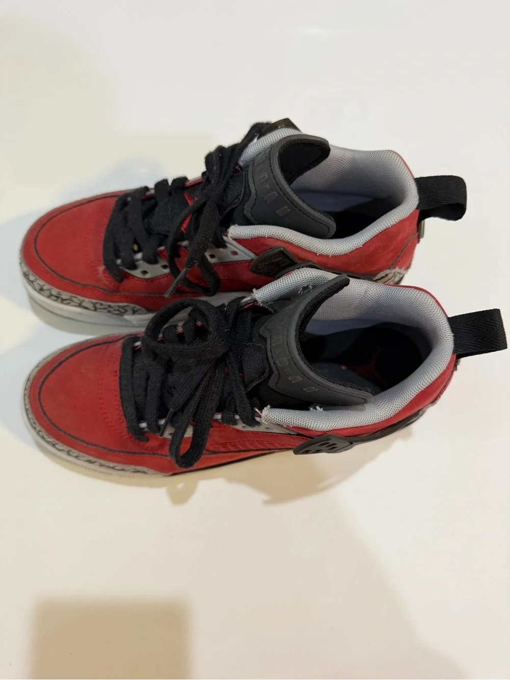 Air Jordan Spizike Low Toro GS Gym Red Sneakers Size 4.5Y